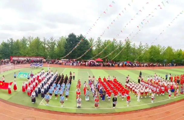合隆满族乡校园民族文化艺术体育节凝聚奋进力量